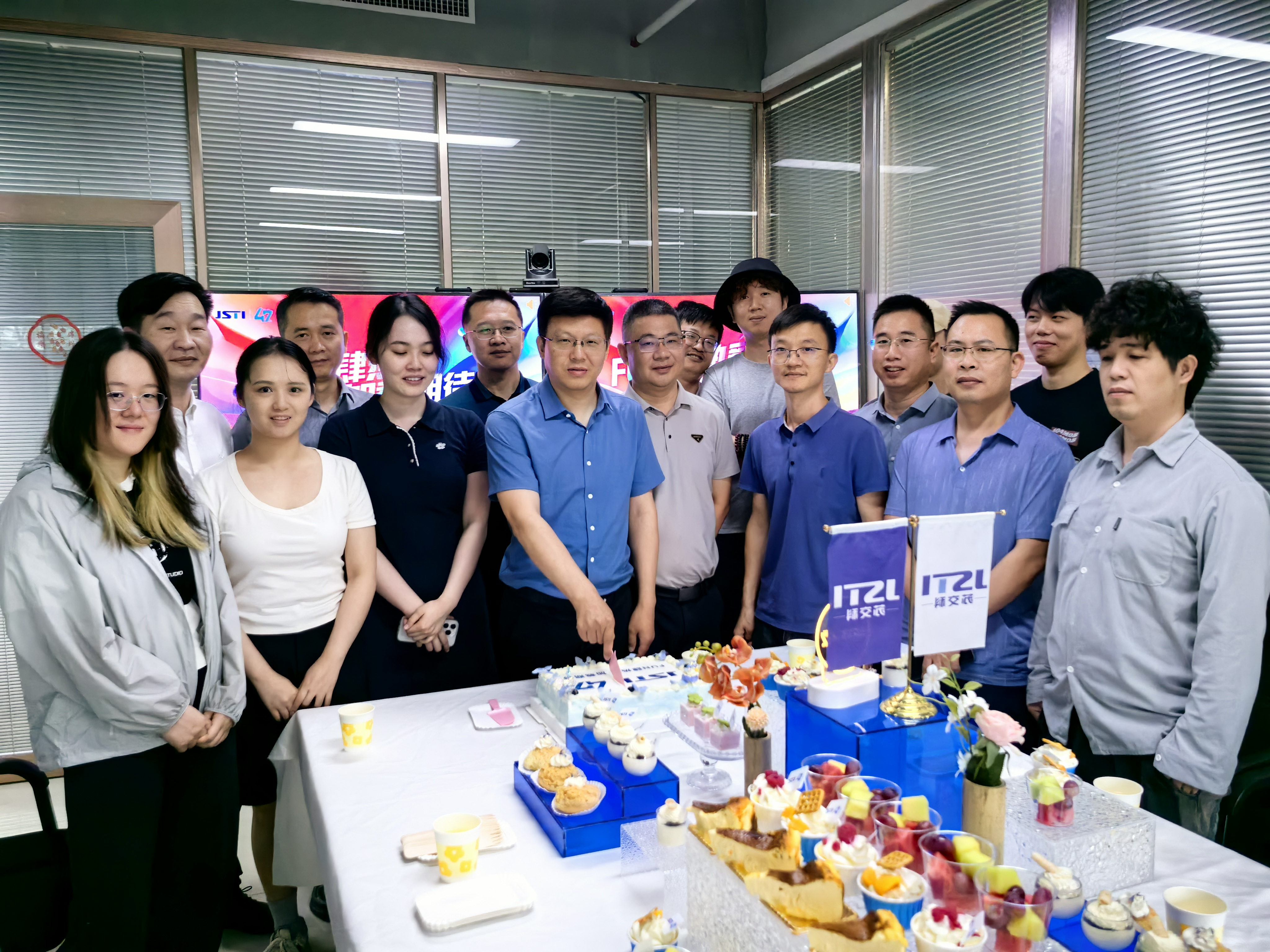 [司慶反饋]-深圳地區-蘇交科深圳交通-大合照.jpg